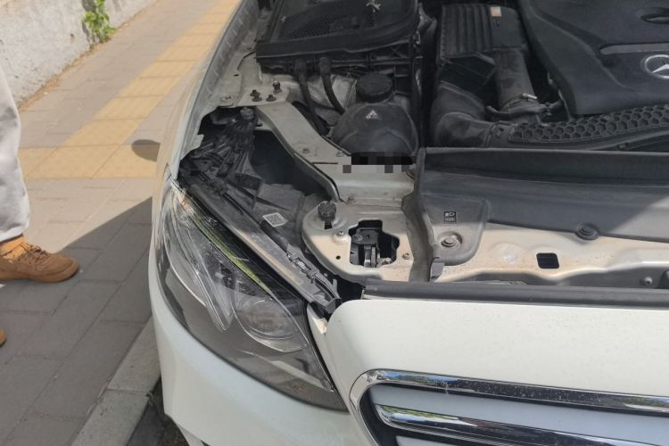 Used Mercedes-Benz E-Class 2016 E 300 L Sporty and Stylish Model Engine Bay Right