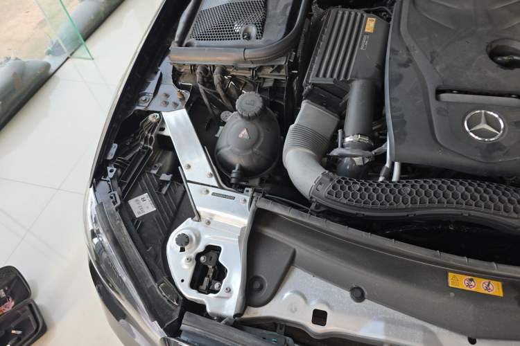 Used Mercedes-Benz E-Class 2016 E 300 L Luxury Model Engine Bay Right
