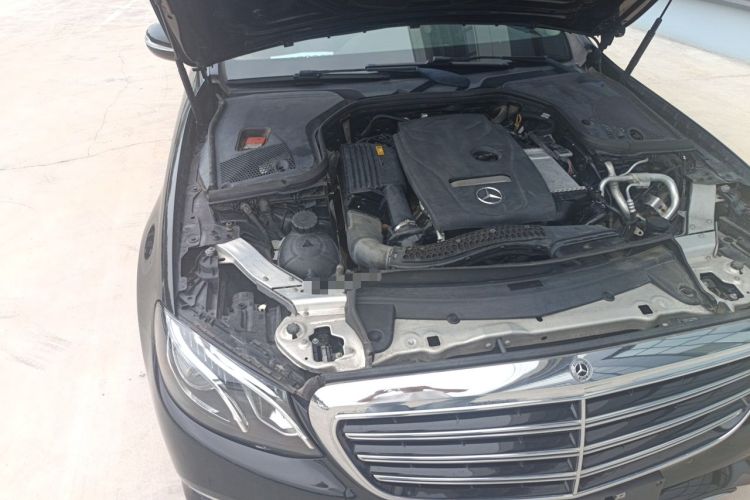 Used Mercedes-Benz E-Class 2016 E 200 L Engine Bay Right