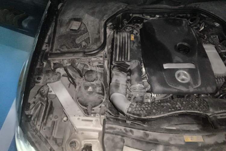 Used Mercedes-Benz E-Class 2016 E 200 L Engine Bay Right