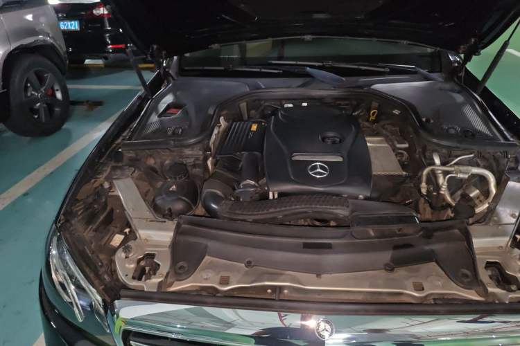 Used Mercedes-Benz E-Class 2016 E 300 L Stylish Model Engine Bay Right