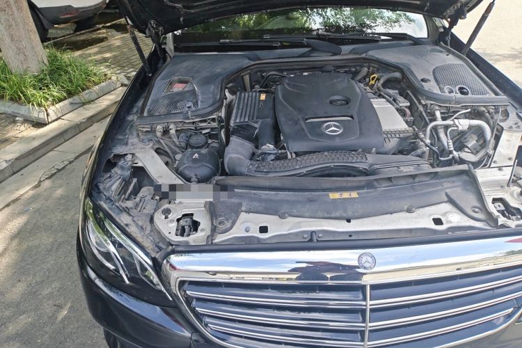 Used Mercedes-Benz E-Class 2016 E 200 L Engine Bay Right