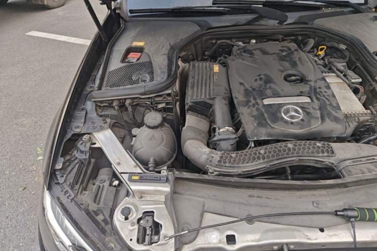 Used Mercedes-Benz E-Class 2016 E 300 L Luxury Model Engine Bay Right