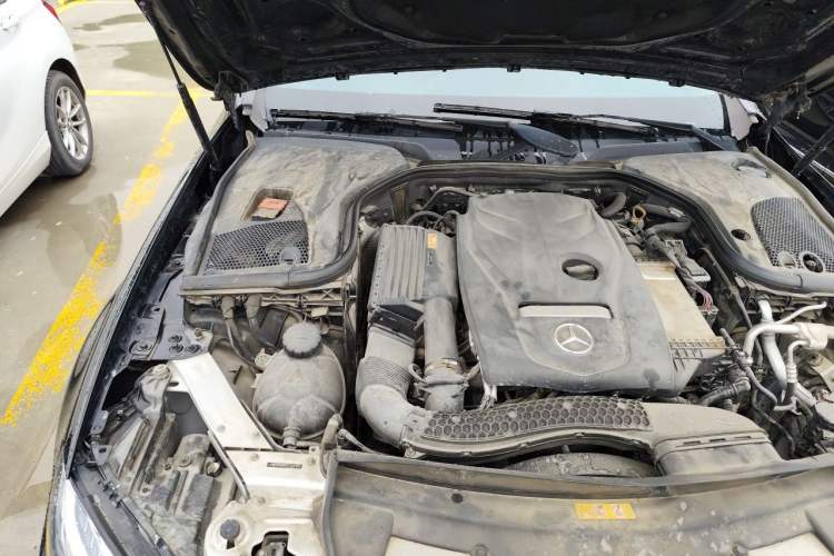 Used Mercedes-Benz E-Class 2016 E 200 L Sport Edition Engine Bay Right