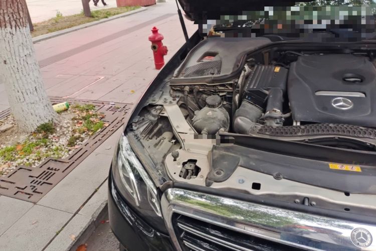 Used Mercedes-Benz E-Class 2016 E 200 L Engine Bay Right