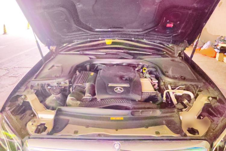 Used Mercedes-Benz E-Class 2016 E 200 L Engine Bay