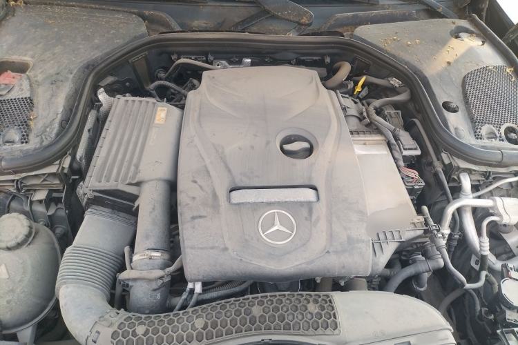 Used Mercedes-Benz E-Class 2016 E 200 L Engine Bay