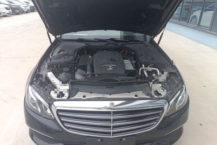 Used Mercedes-Benz E-Class 2016 E 200 L Engine Bay