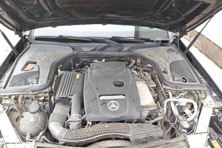 Used Mercedes-Benz E-Class 2016 E 200 L Engine Bay