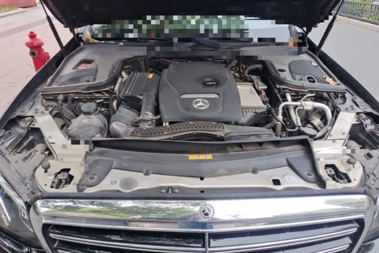 Used Mercedes-Benz E-Class 2016 E 200 L Engine Bay