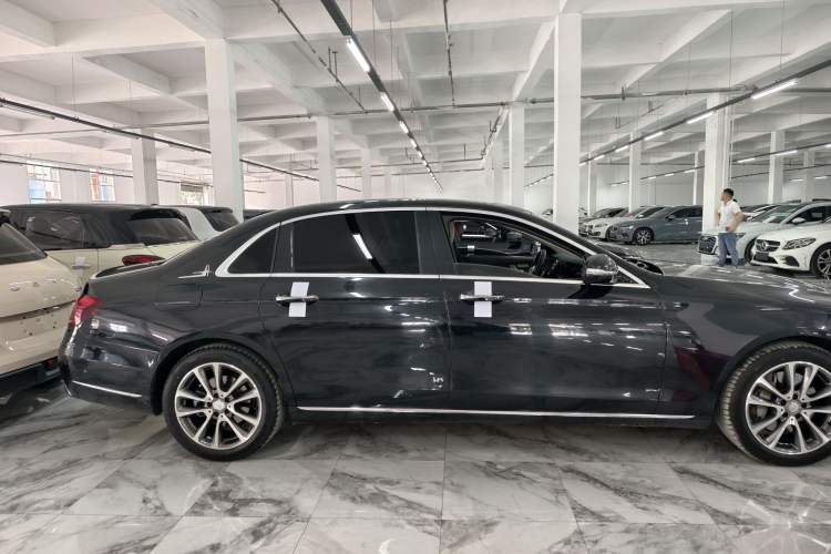 Used Mercedes-Benz E-Class 2016 E 300 L Stylish Model Exterior 2