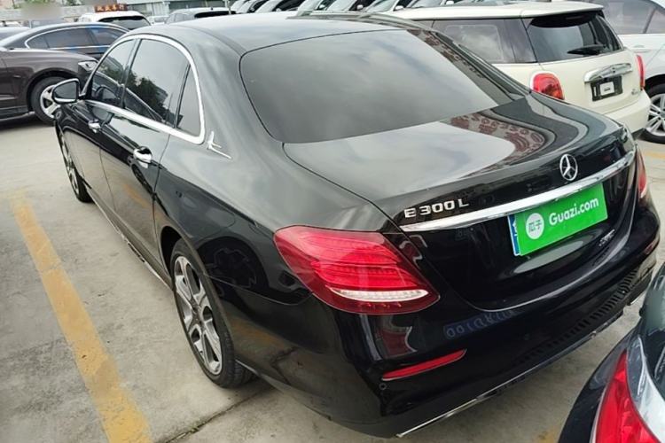 Used Mercedes-Benz E-Class 2016 E 300 L Sporty and Stylish Model Exterior 2