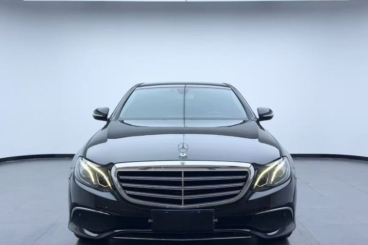 Used Mercedes-Benz E-Class 2016 E 200 L Exterior 2