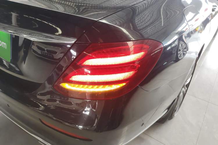 Used Mercedes-Benz E-Class 2016 E 300 L Luxury Model Exterior 3