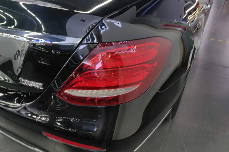 Used Mercedes-Benz E-Class 2016 E 300 L Luxury Model Exterior 3