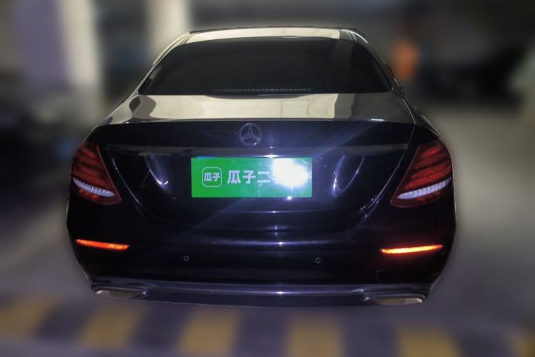 Used Mercedes-Benz E-Class 2016 E 200 L Exterior 4