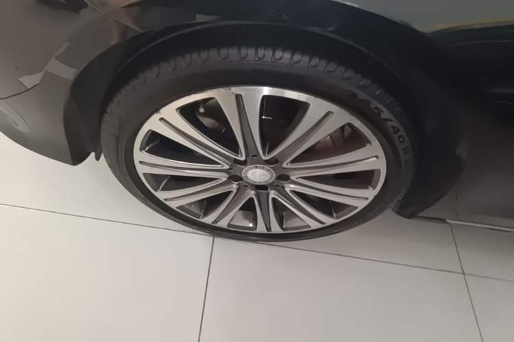 Used Mercedes-Benz E-Class 2016 E 300 L Luxury Model Exterior 4