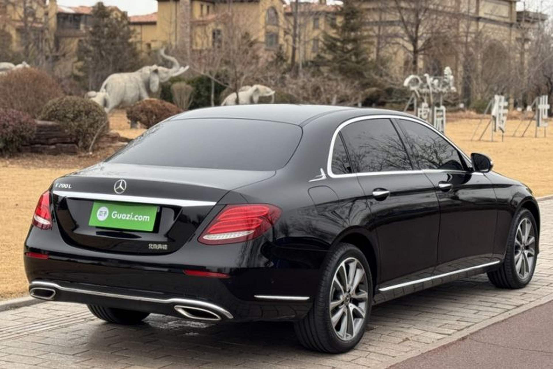 Used Mercedes-Benz E-Class 2016 E 200 L Exterior 4