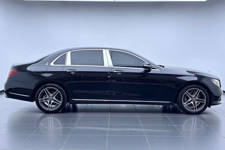 Used Mercedes-Benz E-Class 2016 E 200 L Exterior 4