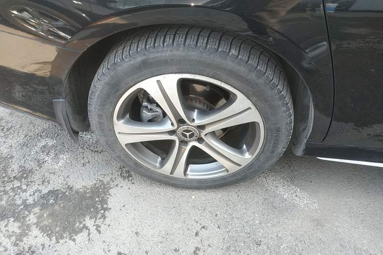 Used Mercedes-Benz E-Class 2016 E 200 L Sport Edition Exterior 5