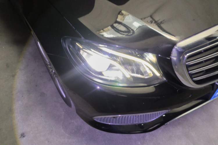 Used Mercedes-Benz E-Class 2016 E 200 L Exterior 6