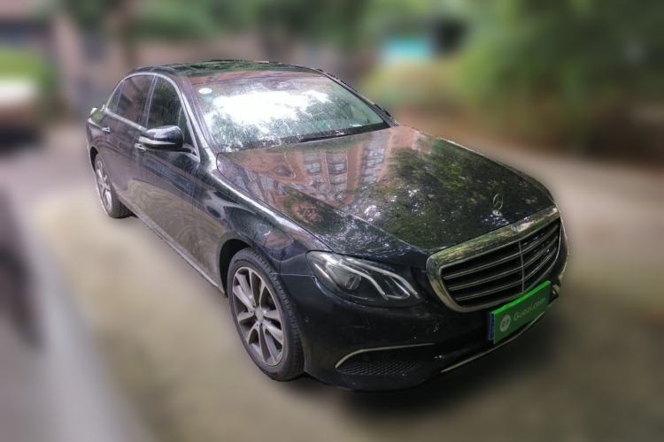 Used Mercedes-Benz E-Class 2016 E 200 L Front Right 45 Deg