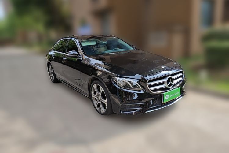 Used Mercedes-Benz E-Class 2016 E 300 L Sporty and Stylish Model Front Right 45 Deg