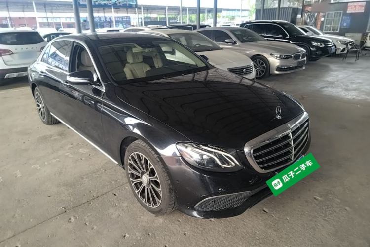 Used Mercedes-Benz E-Class 2016 E 200 L Front Right 45 Deg