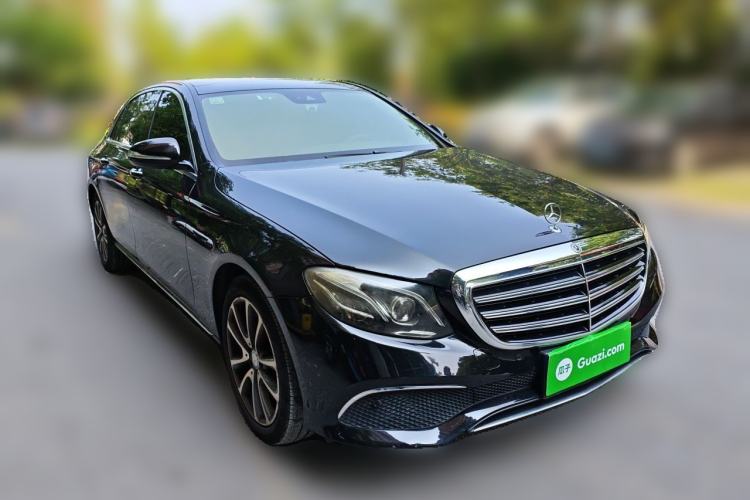 Used Mercedes-Benz E-Class 2016 E 200 L Front Right 45 Deg