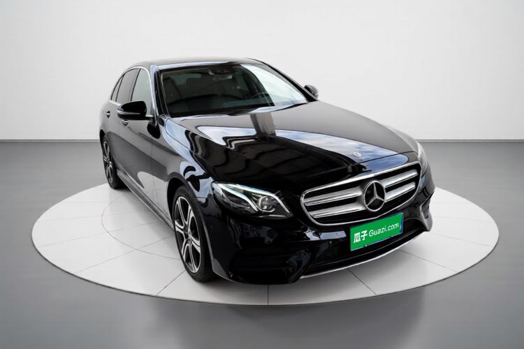 Used Mercedes-Benz E-Class 2016 E 300 L Sporty and Stylish Model Front Right 45 Deg