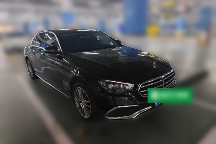 Used Mercedes-Benz E-Class 2016 E 300 L Sporty and Stylish Model Front Right 45 Deg