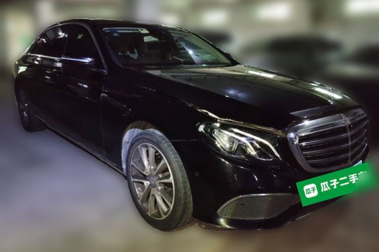 Used Mercedes-Benz E-Class 2016 E 200 L Front Right 45 Deg