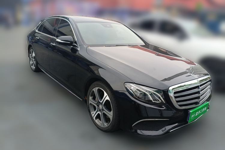 Used Mercedes-Benz E-Class 2016 E 300 L Sporty and Stylish Model Front Right 45 Deg