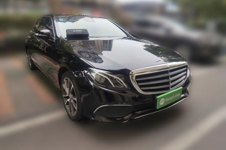 Used Mercedes-Benz E-Class 2016 E 200 L Front Right 45 Deg