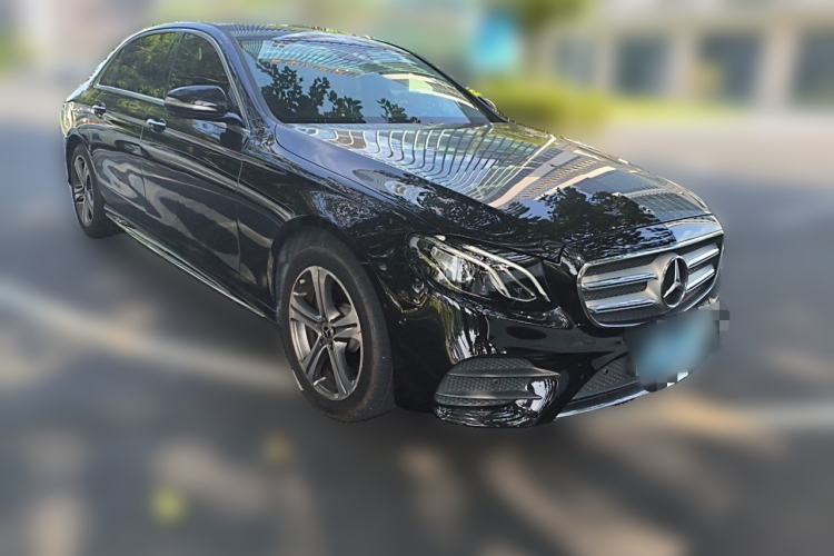 Used Mercedes-Benz E-Class 2016 E 200 L Sport Edition Front Right 45 Deg