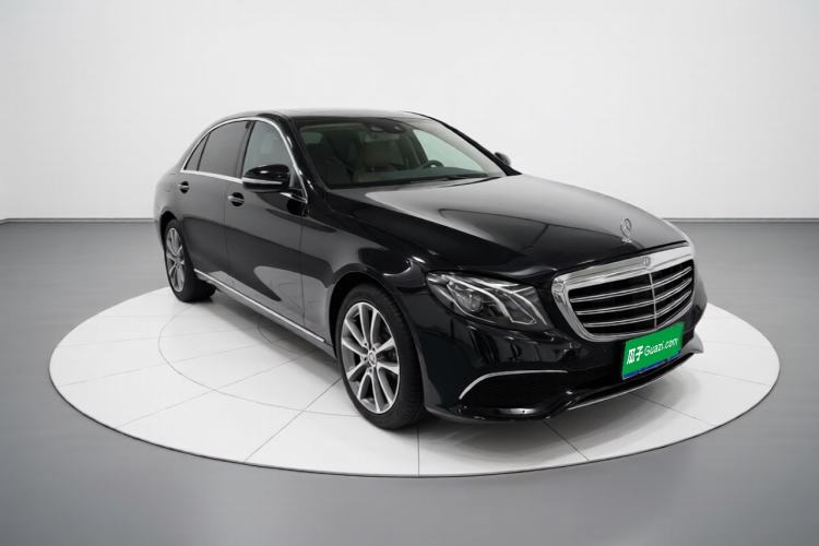 Used Mercedes-Benz E-Class 2016 E 200 L Front Right 45 Deg
