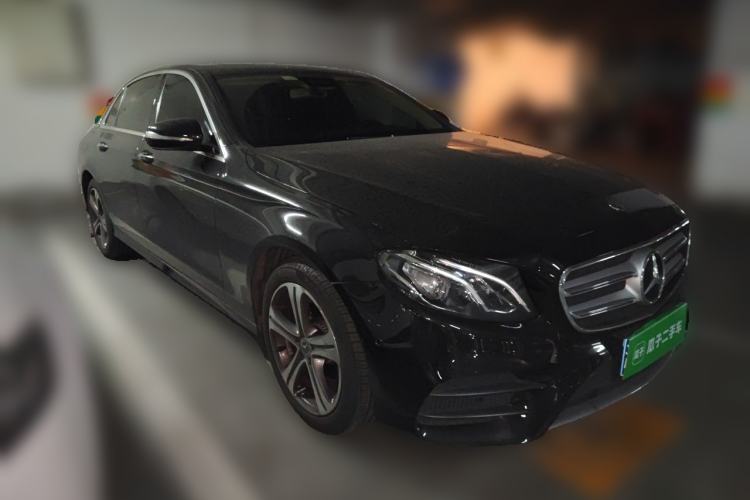 Used Mercedes-Benz E-Class 2016 E 200 L Sport Edition Front Right 45 Deg