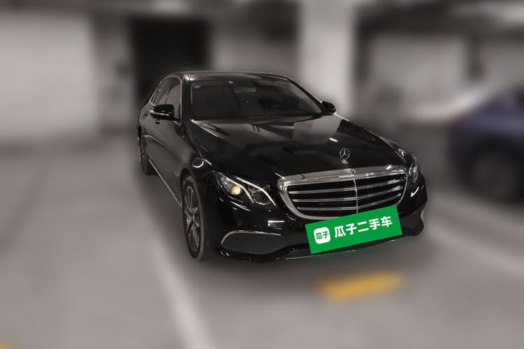 Used Mercedes-Benz E-Class 2016 E 200 L Front Right 45 Deg