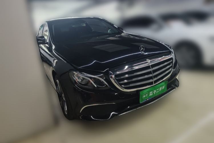 Used Mercedes-Benz E-Class 2016 E 200 L Sport Edition Front Right 45 Deg