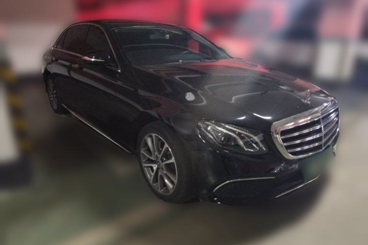 Used Mercedes-Benz E-Class 2016 E 200 L Sport Edition Front Right 45 Deg