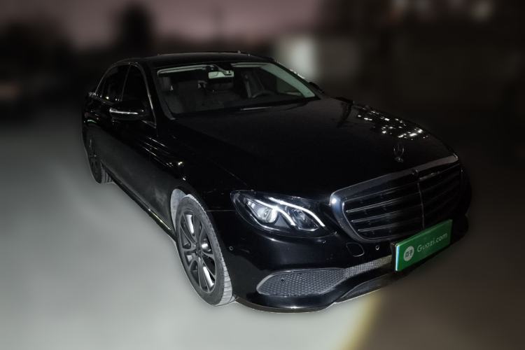 Used Mercedes-Benz E-Class 2016 E 200 L Front Right 45 Deg