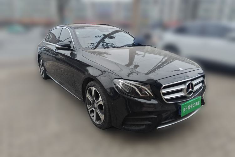 Used Mercedes-Benz E-Class 2016 E 300 L Sporty and Stylish Model Front Right 45 Deg