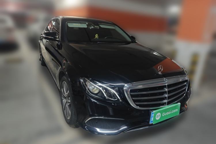 Used Mercedes-Benz E-Class 2016 E 200 L Front Right 45 Deg