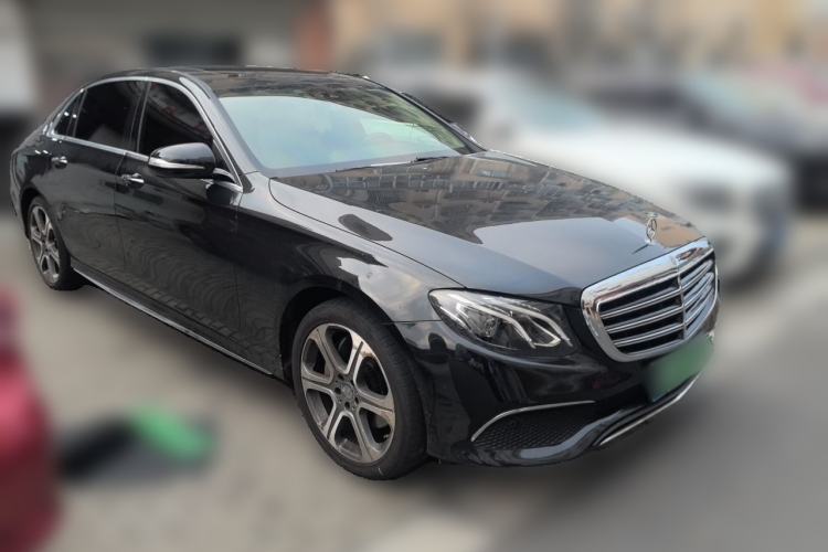 Used Mercedes-Benz E-Class 2016 E 300 L Sporty and Stylish Model Front Right 45 Deg