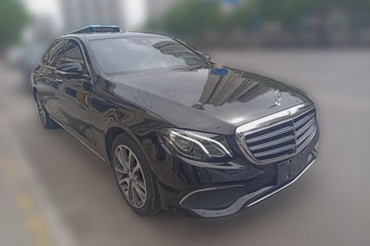 Used Mercedes-Benz E-Class 2016 E 200 L Front Right 45 Deg