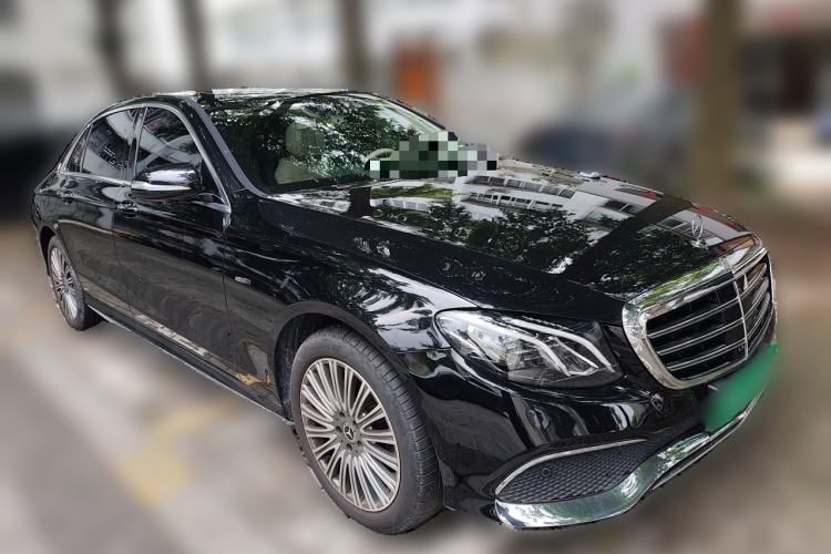 Used Mercedes-Benz E-Class 2016 E 200 L Sport Edition Front Right 45 Deg
