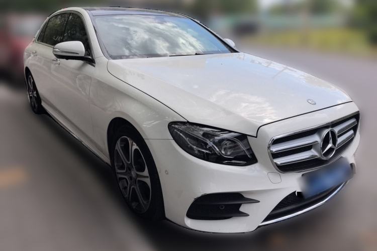 Used Mercedes-Benz E-Class 2016 E 300 L Sporty and Stylish Model Front Right 45 Deg
