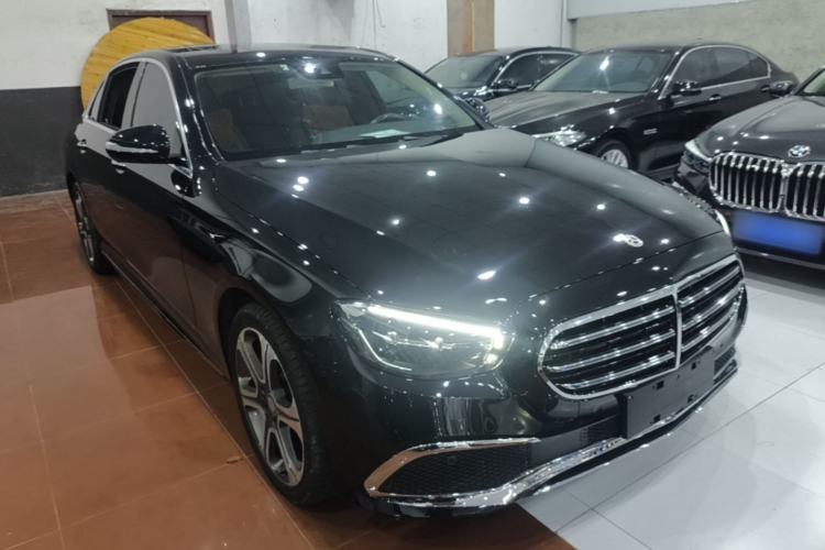 Used Mercedes-Benz E-Class 2016 E 300 L Sporty and Stylish Model Front Right 45 Deg