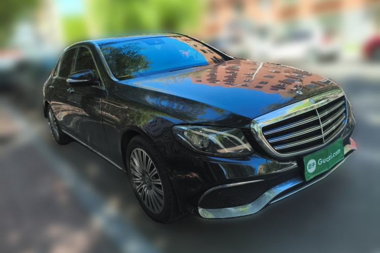 Used Mercedes-Benz E-Class 2016 E 200 L Front Right 45 Deg