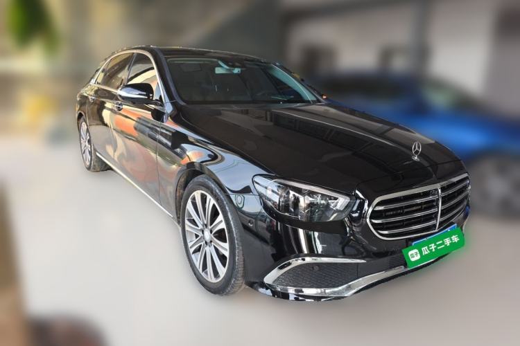 Used Mercedes-Benz E-Class 2016 E 300 L Luxury Model Front Right 45 Deg